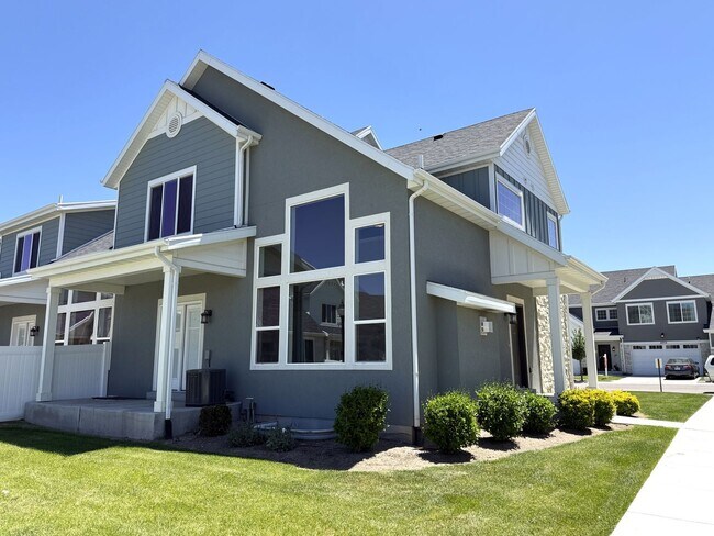 Photo - Available Now! Modern Townhome with Unfinished Basement & Washer/Dryer Included