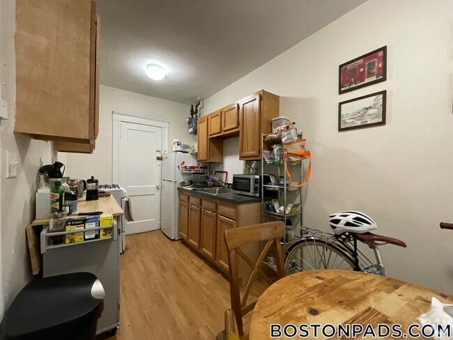 Building Photo - 1167 Boylston St Rental