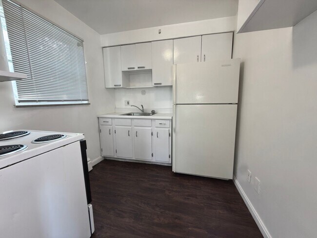 Photo - 5911 Cary Ave Unit 1