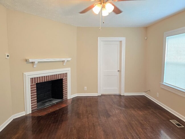 Photo - 583 Colonial Cir SE Unit #1