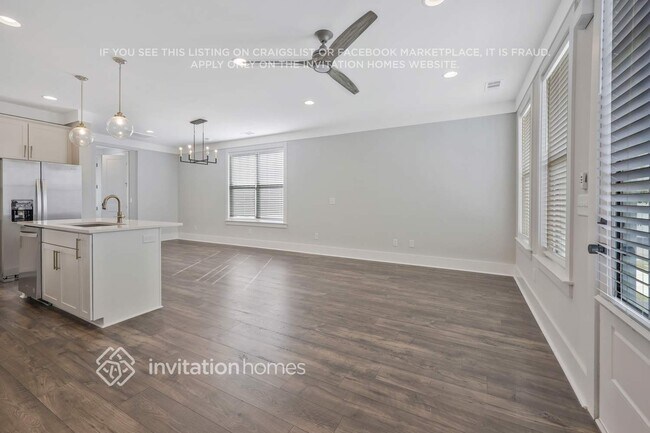 Photo - 647 Vernon Ave