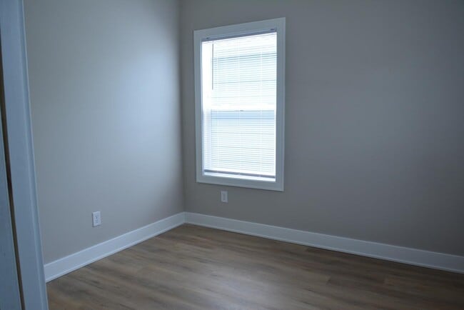 Photo - 3903 Winthrop Ave