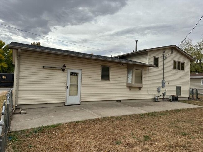 Photo - 2620 State St