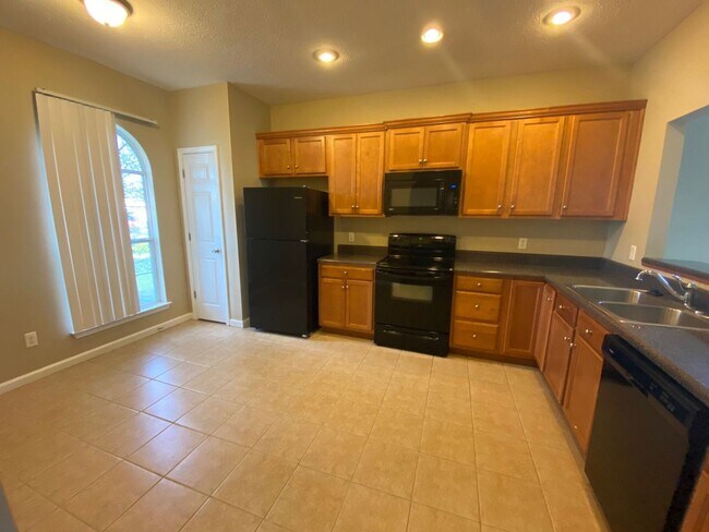 Photo - Cozy 3 Bed/2 Bath Home, Centrally Located in a Quiet Cul-de-Sac! *1/2 OFF Security Deposit for Ac...