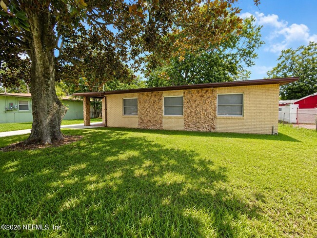 Photo - 10415 Briarcliff Rd E