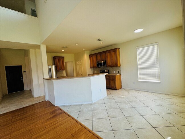 Photo - 931 Sierra Springs Ln