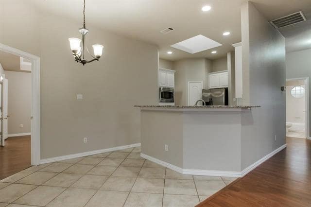 Photo - 883 San Jacinto Dr