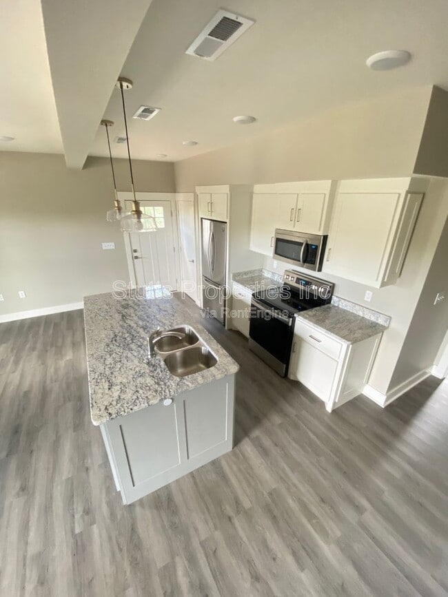 Photo - 213 Virginia Ave