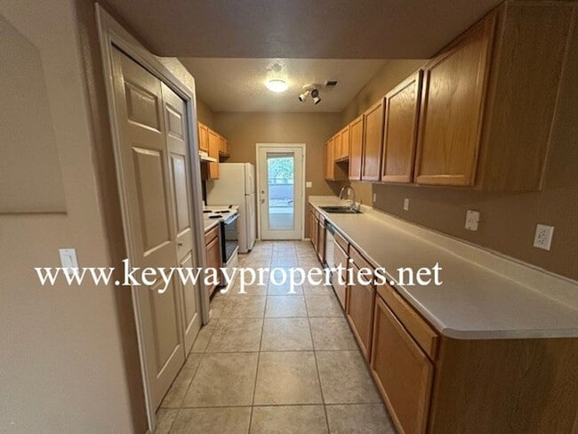 Photo - 10420 Gutierrez Rd NE Unit 10420 Gutierrez