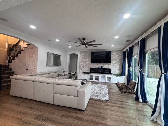 Photo - 9521 Shadowrock Way