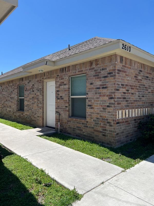Building Photo - 2610 E Eisenhower Ave Rental