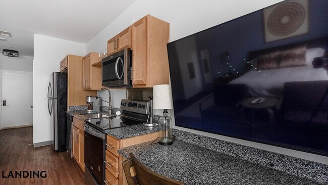 Photo - 302 13th St S Unidad 536