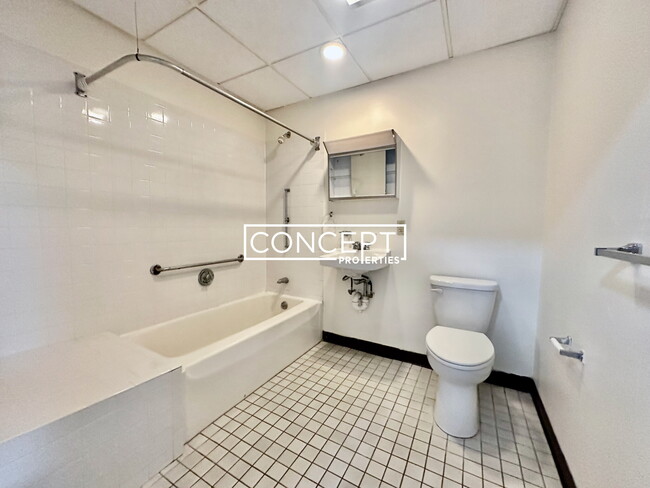 Photo - 81 Essex St Unit 82