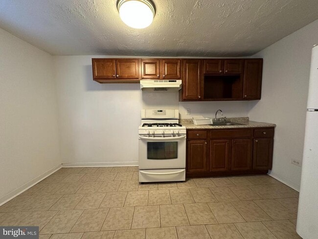 Photo - 2705 E Somerset St Unit 2B