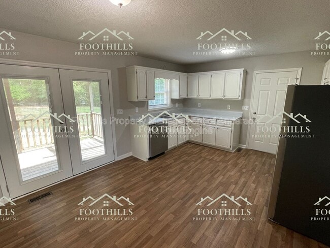 Photo - 103 Ashton Ln