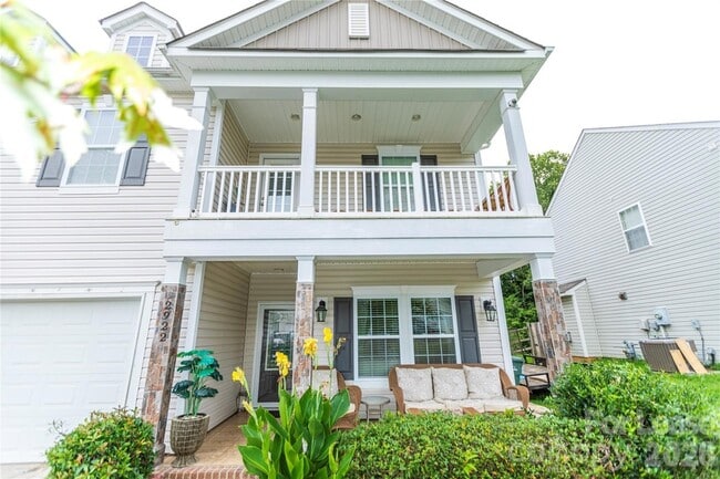 Building Photo - 2922 Deep Cove Dr NW