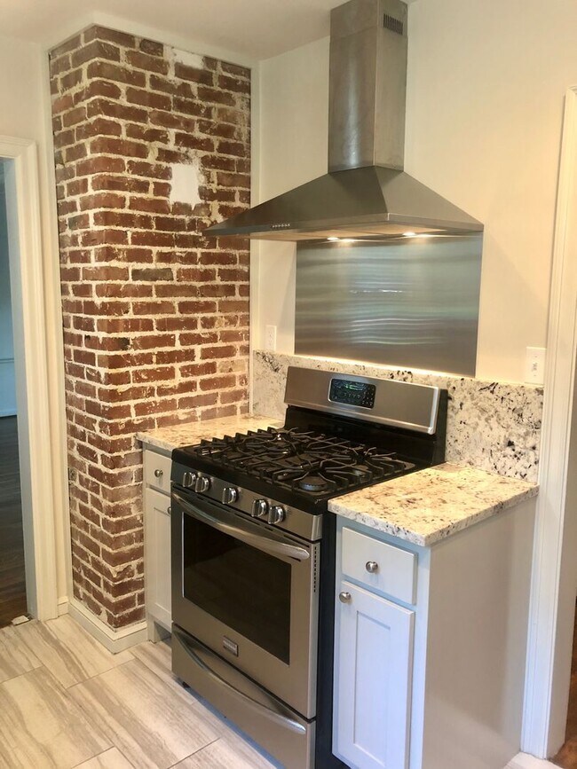 Photo - Stunning Midtown Home In Highly Desirable Bren Rose!