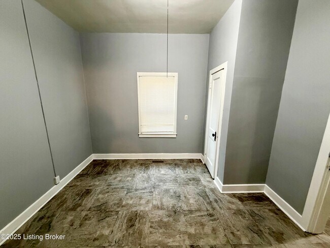 Photo - 3755 Southern Pkwy Unit 1