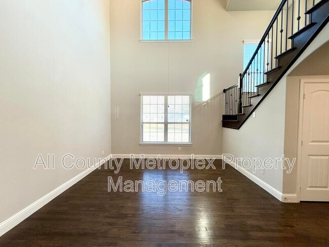 Photo - 950 Dartford Dr