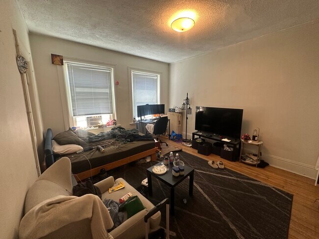 Photo - 20 Glenville Ave Unit 3