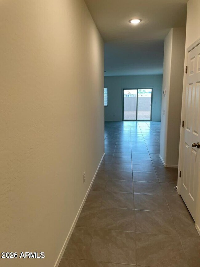 Photo - 249 W Tropical Dr