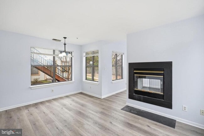 Photo - 13405 Shady Knoll Dr Unidad 109