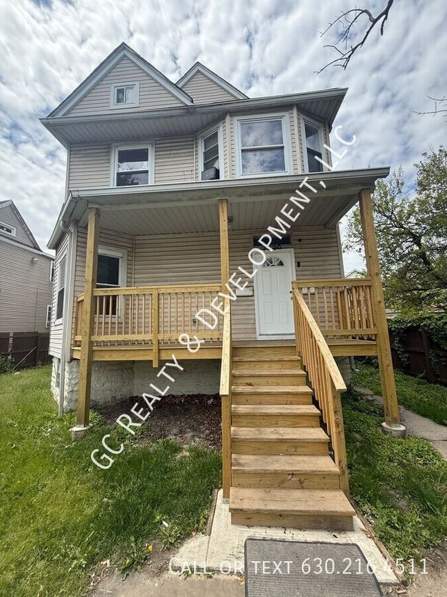 Photo - 7230 S Perry Ave House