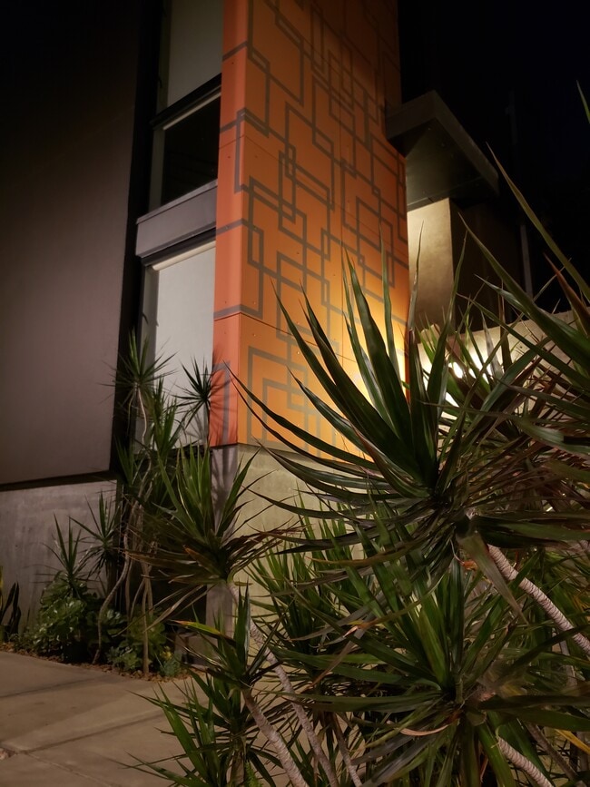 Photo - 424 S Venice Blvd Unit 1