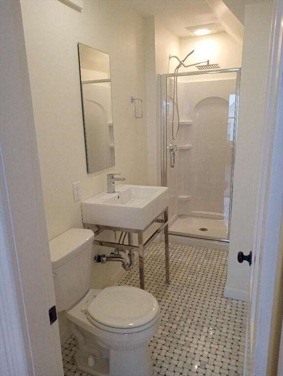 28 Ekman St Unit 3