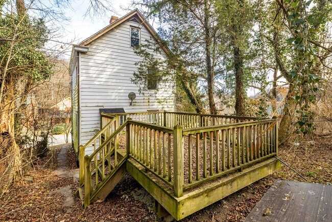 Photo - Freshly Renovated 3 Bedroom in Fairmount