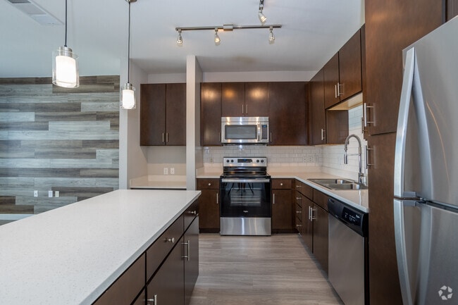 1 habitación, 1 baño, 750 pies cuadrados - Gibson Flats