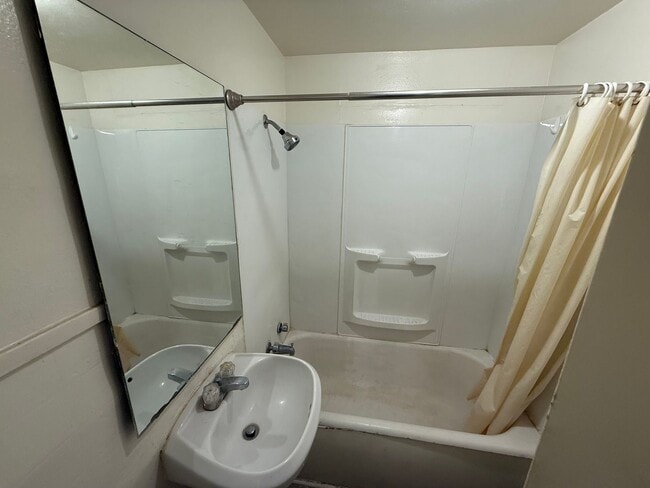 Photo - 1307 Avenue X Unit B Upstairs