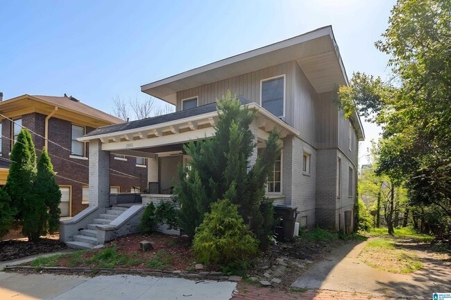 Photo - 2810 Rhodes Cir S