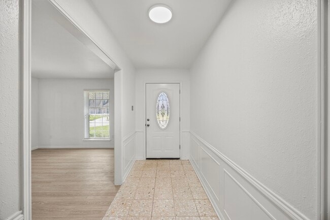 Photo - 1030 Lehman St