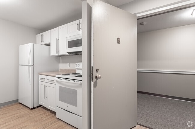 1BR, 1BA - 720SF