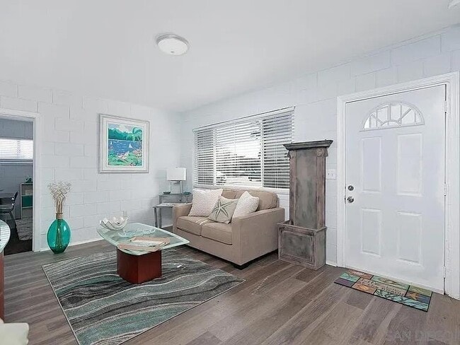 Photo - 1382 Grove Ave Unit 1382 grove ave