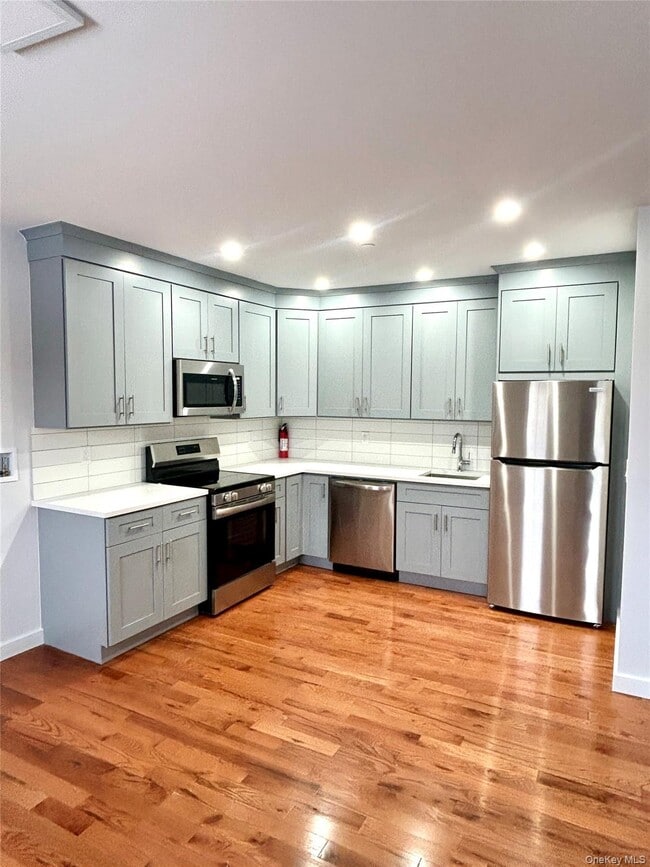 Building Photo - 99 Main St Unit 2A