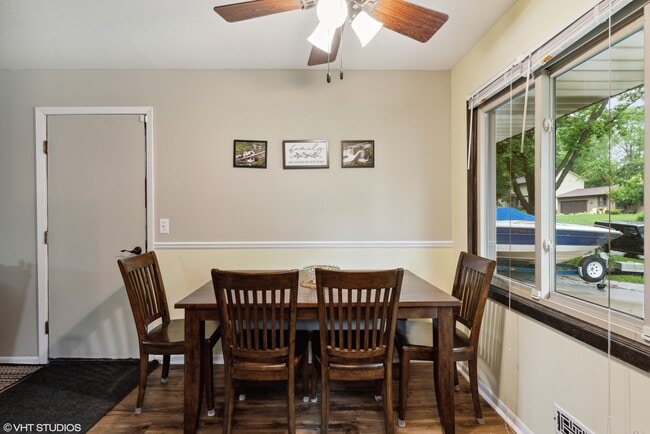 Photo - 8344 69th St S