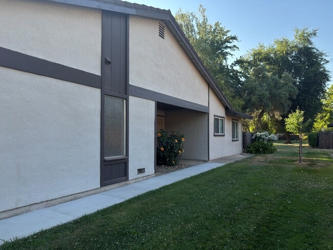 Building Photo - 11049 Autumnwind Ln Rental