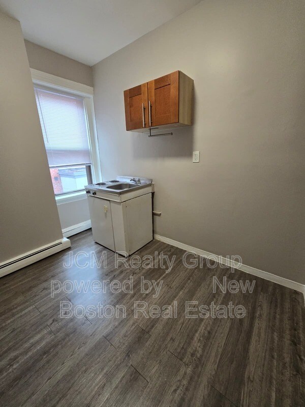 Photo - 191 Green St Unit Room 121