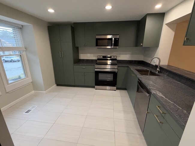 Photo - 1195 Palmwood Ct