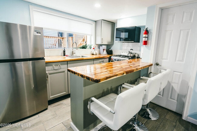 Photo - 13 Decatur Ave Unit B