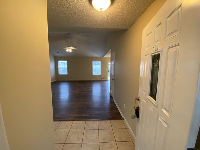 Photo - 3BR/2BA with neighborhood pool included!