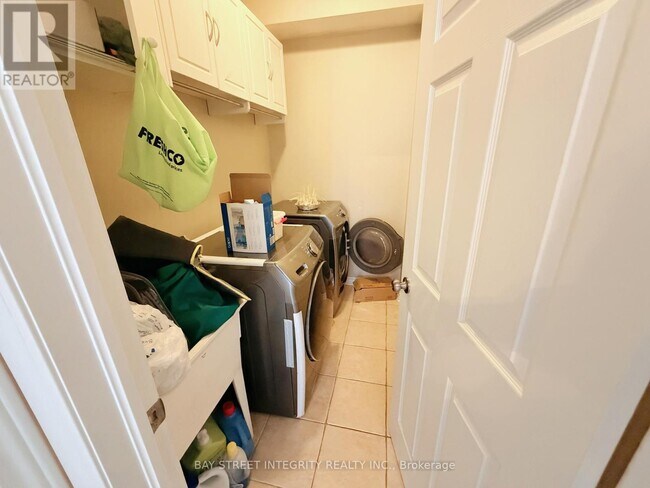 Photo - 78 Glendower Crescent