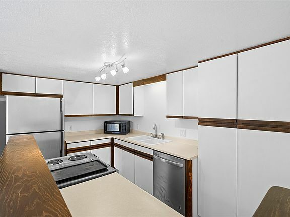 Building Photo - 65 Bonnie View Dr Unit F Rental