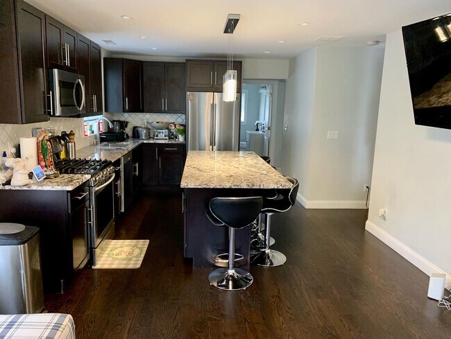 Photo - 150 Alder St