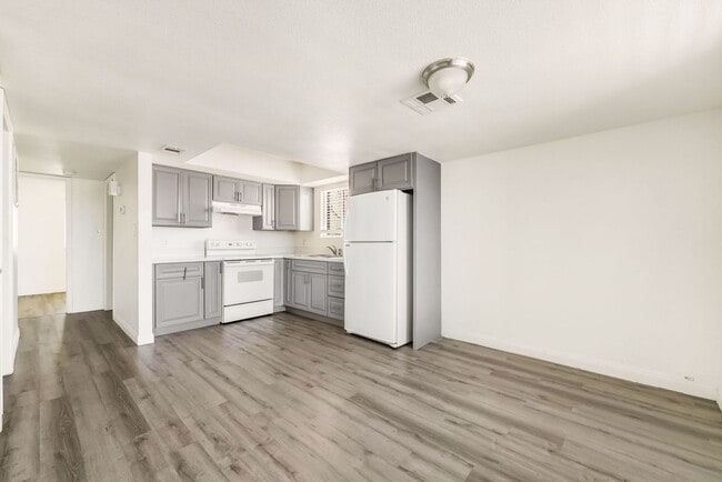 Photo - 5303 Del Gado Dr Unit Del Gado Dr. 5303 - #B