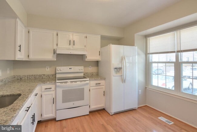 Photo - 3 Birdseye Ct