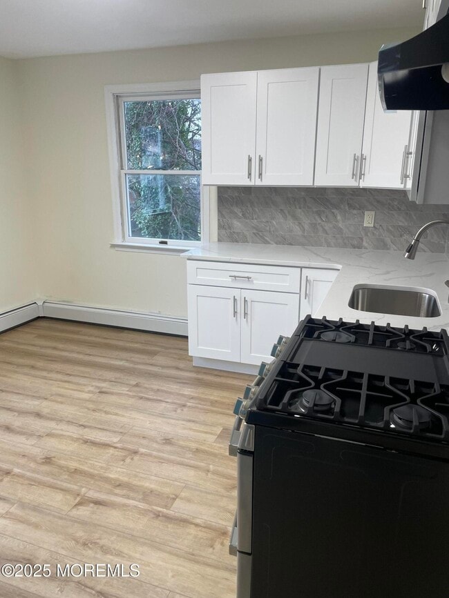 Photo - 351 John St Unit 2