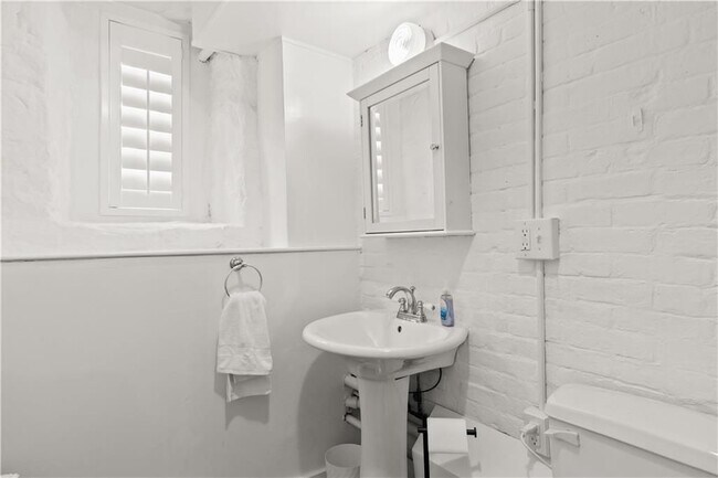 Photo - 426 Spring St Unit B101